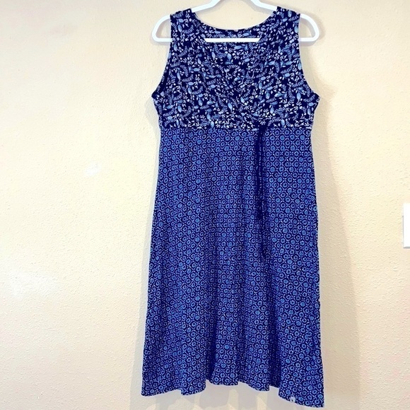 Women’s Eddie Bauer active outdoor popover dress sz Medium - Picture 1 of 5